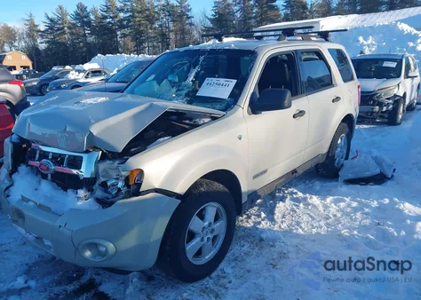 2008 Ford Escape Xlt z USA, uszkodzony, nr VIN 1FMCU03128KB67722